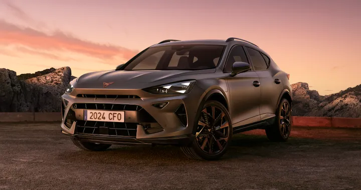 Cupra Formentor 2024, il restyling. Nuovo look e fino a 333 cv. La Plug-in fa 100 km elettrici