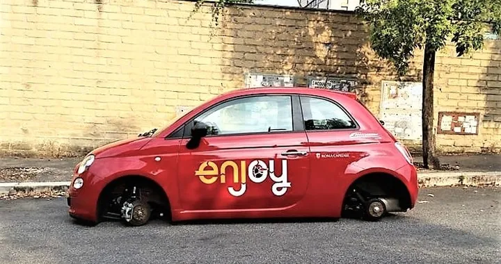 Enjoy scappa da Catania: troppi i furti, 39/75 auto rimaste su 170