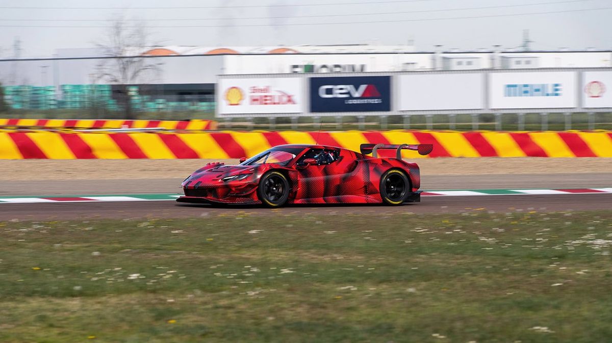 giri su pista con ferrari