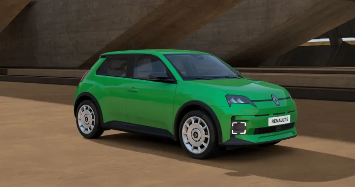 La Renault 5 "base" da 25 mila euro, cosa offre in termini di equipaggiamento?