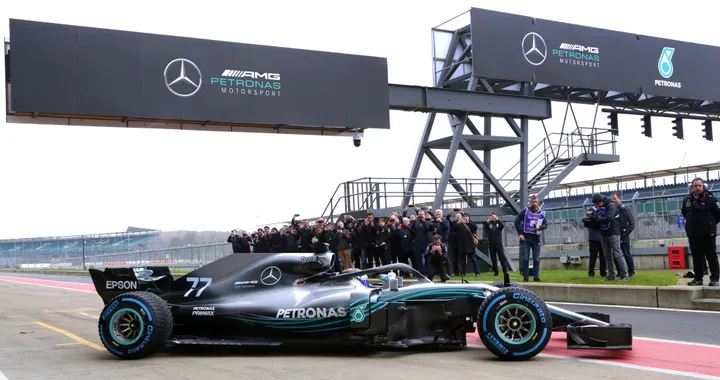 Mercedes-AMG presenta la nuova F1 W09 EQ Power+