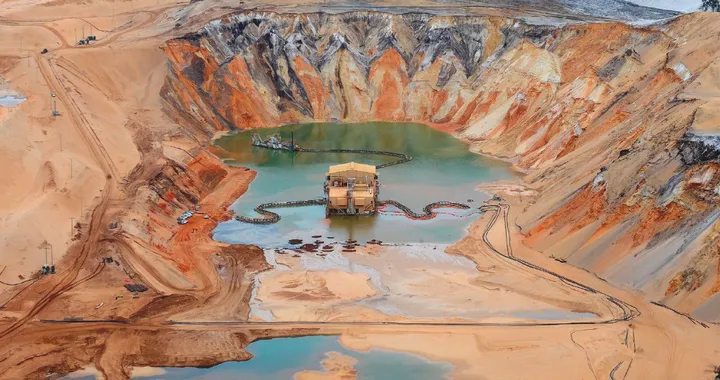 Le restrizioni della Cina sulle terre rare mettono in difficoltà l'industria dell'auto europea