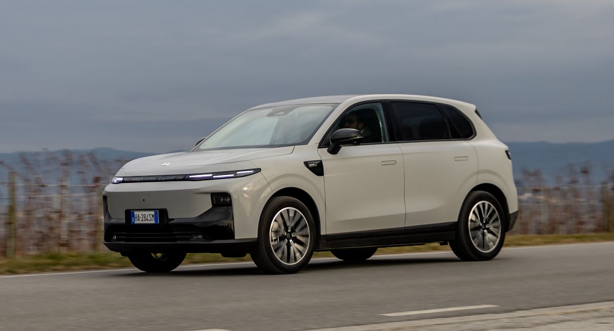 Leapmotor B10 REEV Hybrid, il SUV range extender arriva in Italia: ecco quanto costa