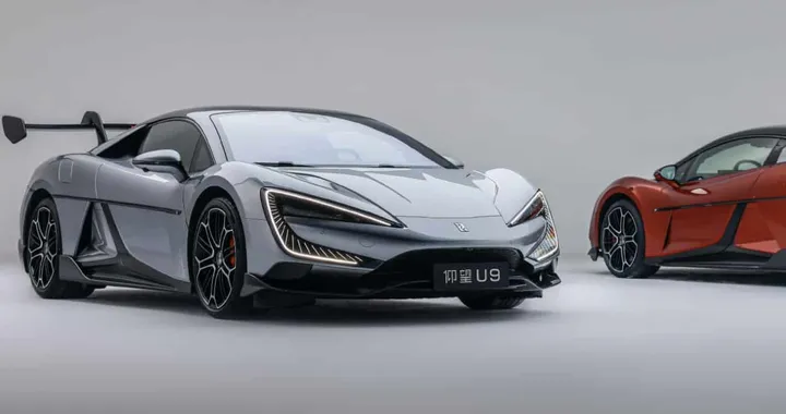 Yangwang U9, la supercar elettrica debutta ufficialmente sul mercato cinese