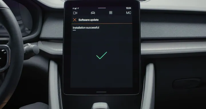 Polestar 2, quasi 100 miglioramenti grazie agli aggiornamenti OTA