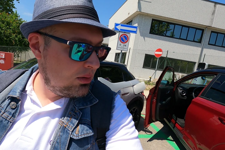 ingrandisci immagine