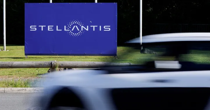 Dopo l'addio di Carlos Tavares, Stellantis torna in ACEA