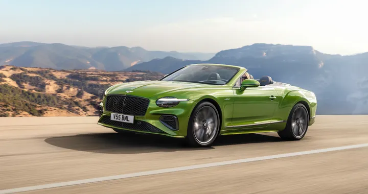 Bentley sceglie l'e-Fuel di Porsche per il debutto della Continental GT Speed