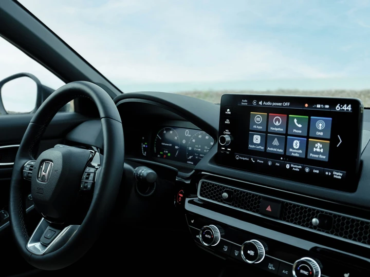 Nuova Honda Civic 2026: interni e bagagliaio del restyling