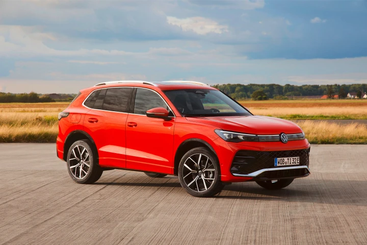 Volkswagen, tornano i Super Hybrid Days: offerta Bonus Super Ibrido per Tiguan e Golf