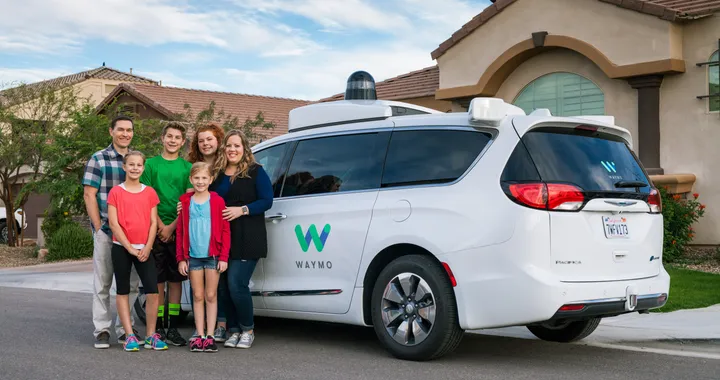 Waymo e guida autonoma: le reazioni dei passeggeri | VIDEO