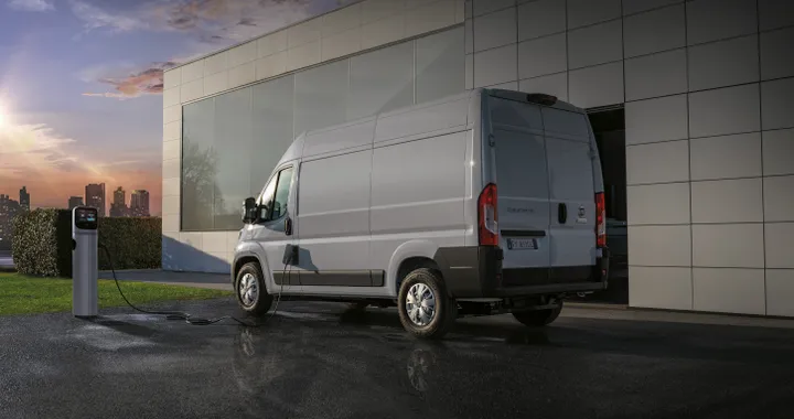 Fiat E-Ducato: autonomia, motore e immagini del furgone elettrico