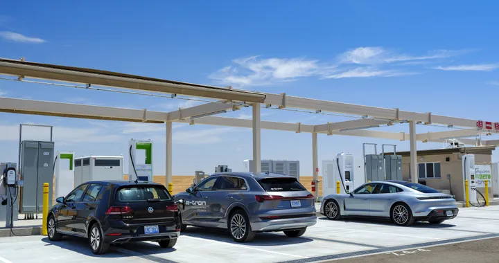 Volkswagen: ecco come testa la ricarica delle auto elettriche in condizioni estreme
