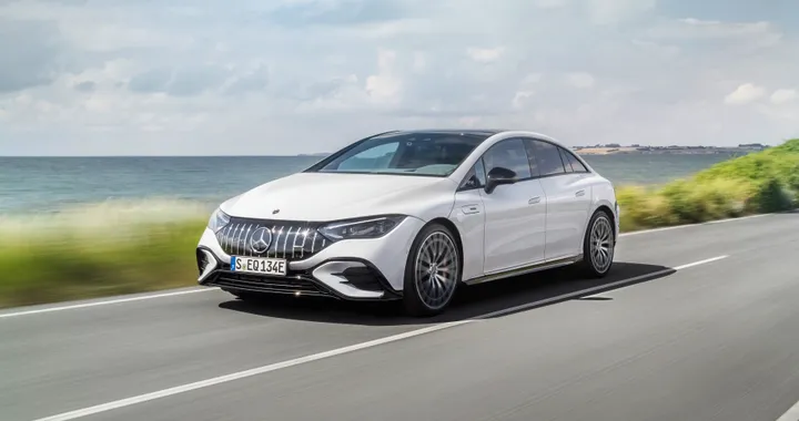 Mercedes-AMG EQE, ecco la nuova berlina sportiva. Potenze fino a 687 CV