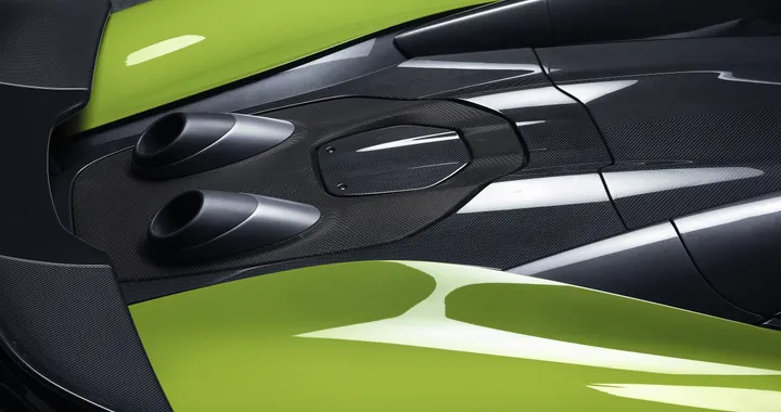 McLaren, la nuova Longtail debutterà il 16 gennaio | TEASER