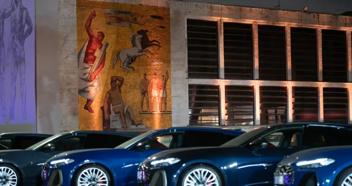 Audi A5, debutto italiano a Roma per l'erede di A4