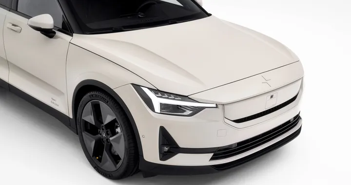 Polestar 2, più tecnologia con il Model Year 2026. Versioni e prezzi