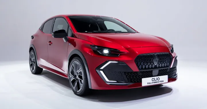 Nuova Renault Clio, debutta la sesta generazione: nuovo look e più tecnologia. Full Hybrid e GPL