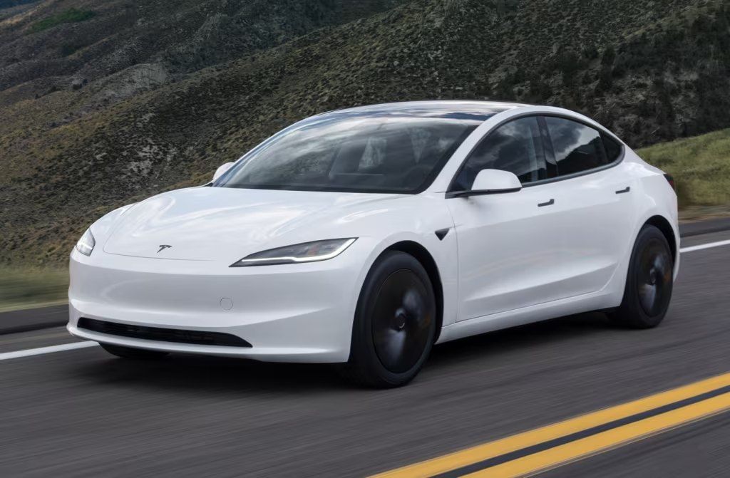 Tesla con garanzia scaduta, per cambiare il pacco batteria gli chiedono 23.500 euro