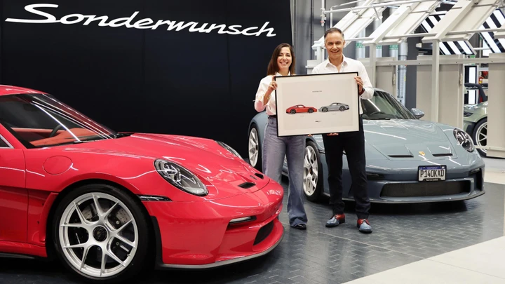 Due Porsche 911 S/T, un solo numero: l’errore diventa una storia