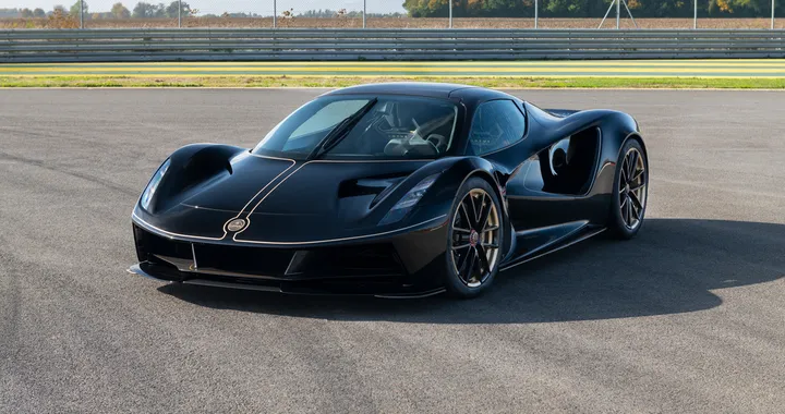 Lotus Evija, serie speciale della supercar da 2000 CV per celebrare Fittipaldi