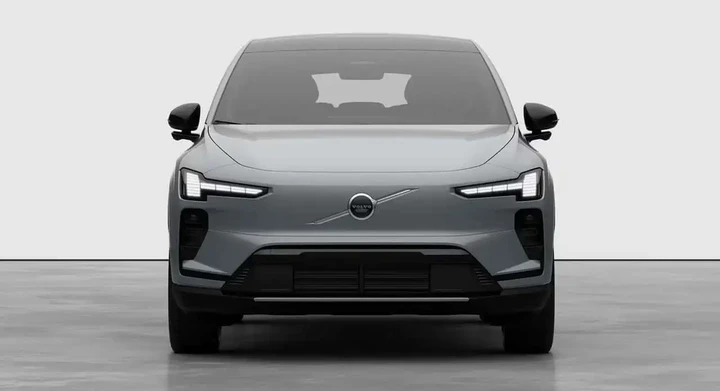 Volvo EX50 in arrivo: sostituirà la EX30 e la EX40 dal 2027