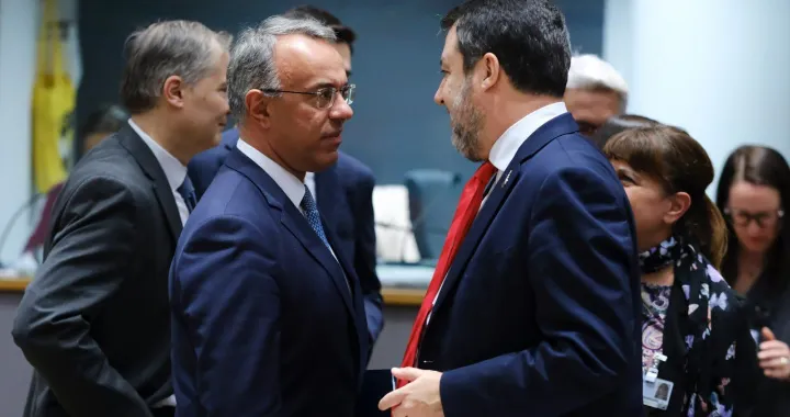 Auto, Salvini all'UE: non rivedere le scadenze è un suicidio per l'industria