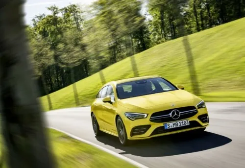 Mercedes-AMG CLA 35 Shooting Brake: la coupé da 306 CV è anche wagon