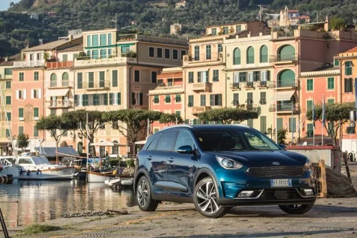 Kia Niro: prezzi da 27.000 euro e tante novità in arrivo