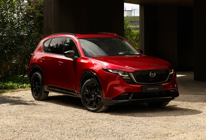 Nuova Mazda CX-5, ordini al via in Italia: allestimenti e prezzi del SUV