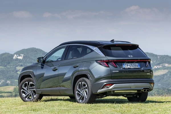 Hyundai Tucson si distingue nel segmento C-SUV: design, tecnologia e comfort