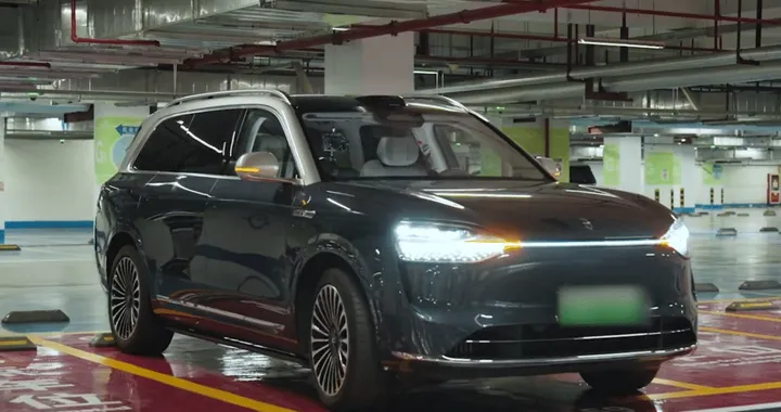 Huawei lancia un sistema di parcheggio autonomo all'aeroporto di Shenzhen