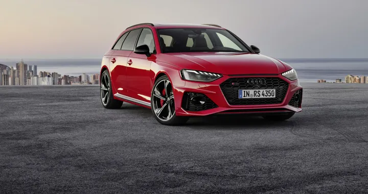 Audi A4 2019: svelato il restyling di RS 4, la super wagon connessa da 450 CV