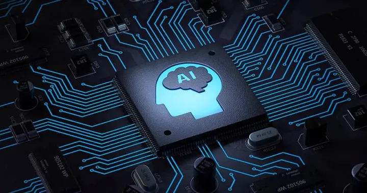 Musk vuole costruire una mega fabbrica di chip AI per Tesla