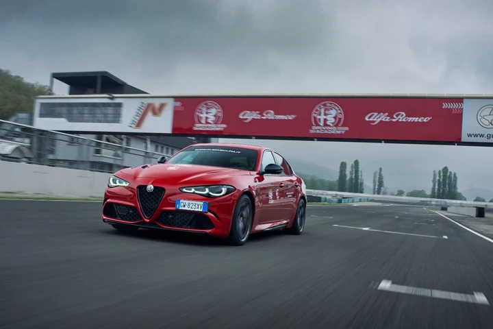 Alfa Romeo Driving Academy: l’emozione si accende in pista
