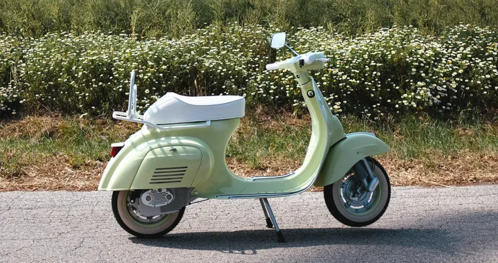 Vespa 50 Special, ecco la versione elettrica di Garage Italia Customs