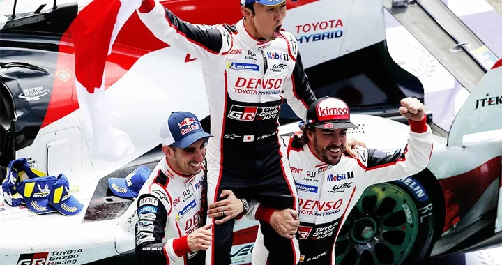 Toyota trionfa (finalmente) alla 24 Ore di Le Mans. A Porsche le classi GTE