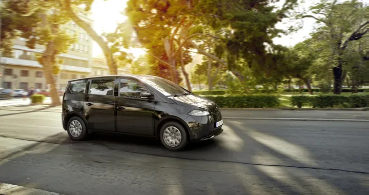Sono Motors Sion: il ritorno dell'auto a pannelli solari, nuovo prototipo al CES 2021
