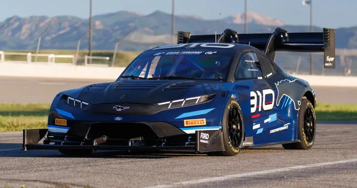 Questa "belva" da gara è estrema in tutto: Ford affronta la Pikes Peak con una Mach-E da oltre 1.400 CV