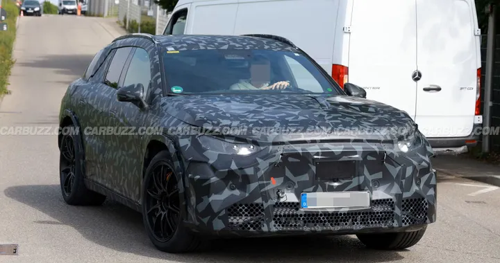 Mercedes-AMG al lavoro su un nuovo SUV elettrico con motori a flusso assiale. Foto spia