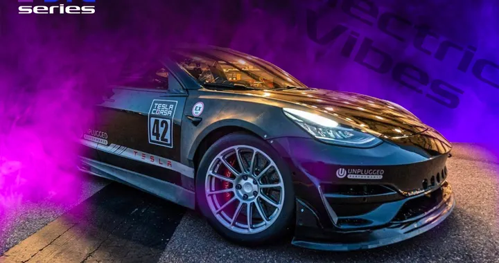 La Tesla Model 3 scende in pista nella nuova serie E-STC