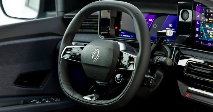 Renault 4, gli interni del nuovo crossover elettrico