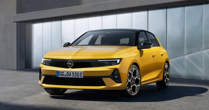 Nuova Opel Astra, nel 2023 sarà anche elettrica