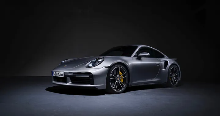 Porsche 911 Turbo S: 650 CV per la Coupé e la Cabriolet | Immagini