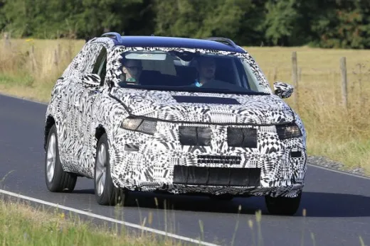 Volkswagen Polo SUV in "carne ed ossa" | Foto spia