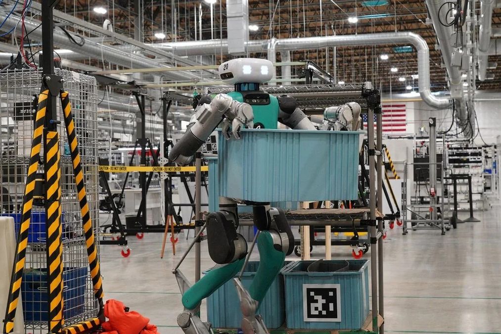 Anteprima: Toyota “assume” tre robot umanoidi nella sua fabbrica in Canada