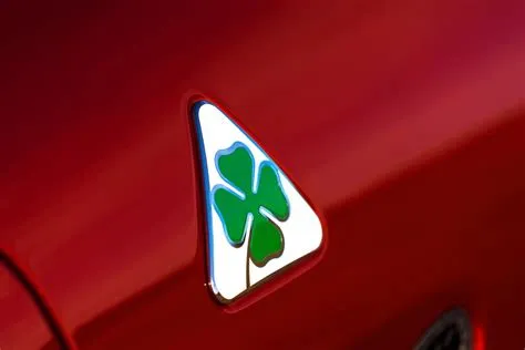Sotto il segno del Quadrifoglio | Speciale 110 anni Alfa Romeo