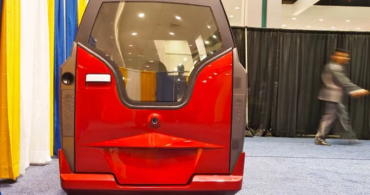 Ample EO: ecco il primo "quadri-motociclo" elettrico