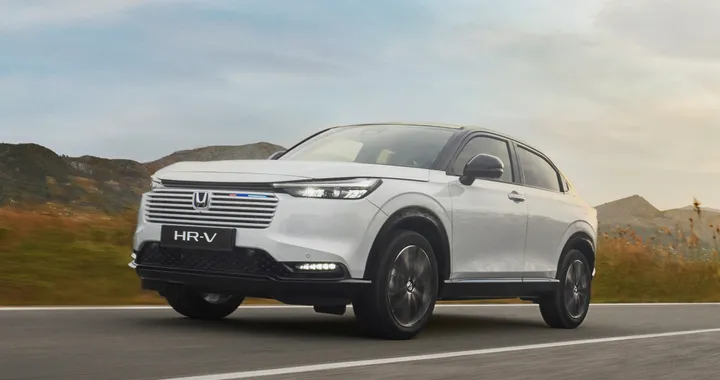 Honda HR-V, appuntamento con il restyling: come cambia. Ecco quanto costa