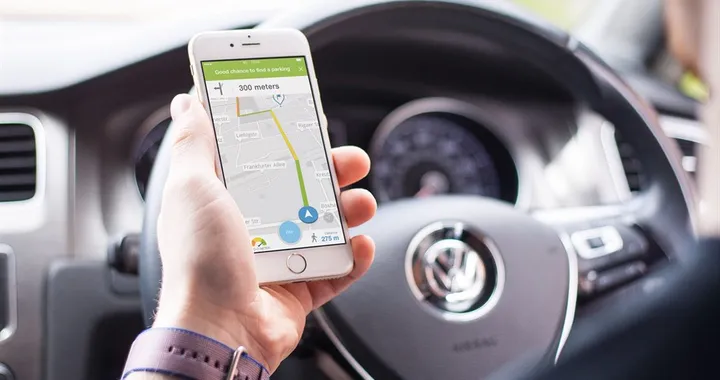 Find &amp; Park: anche in Italia l'app che ti cerca il parcheggio libero